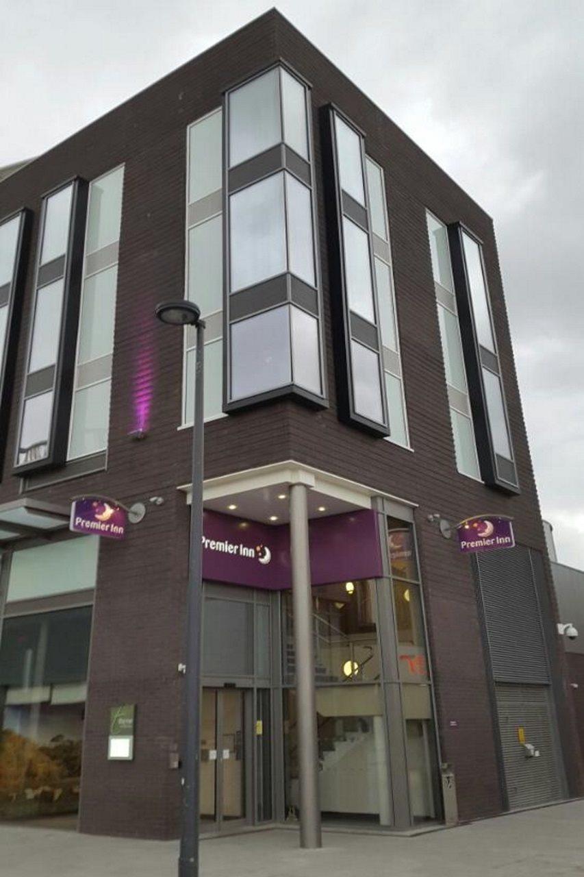 Premier Inn 特尔福德 外观 照片